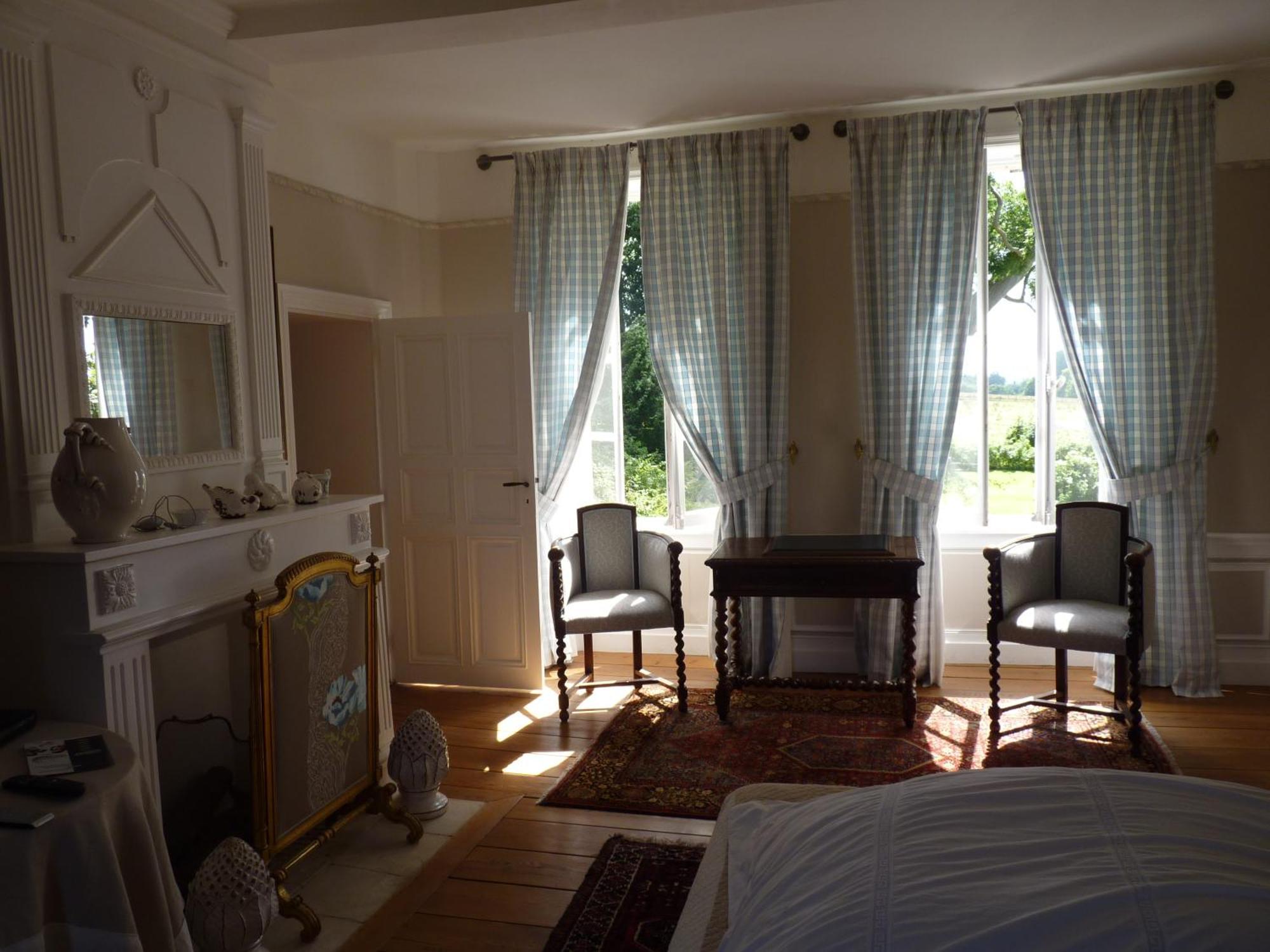 Chambres D'Hotes Le Petit Sully Sully  Ngoại thất bức ảnh